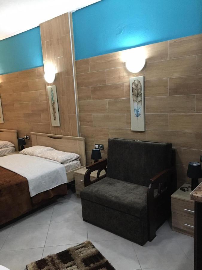 G M 2 Rooms Kentro In The Heart Of The City Larissa Luaran gambar