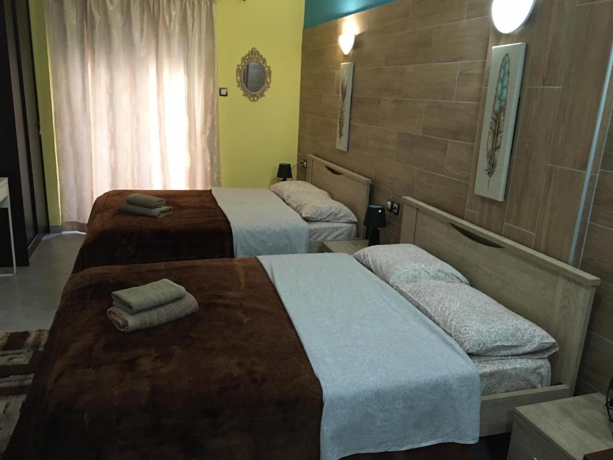 G M 2 Rooms Kentro In The Heart Of The City Larissa Luaran gambar